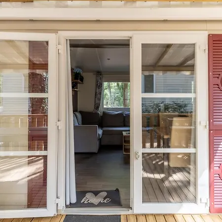 Mobil 8 Personnes Кемпинг 4*