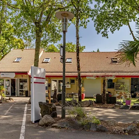 Кемпинг Mobil 8 Personnes 4*