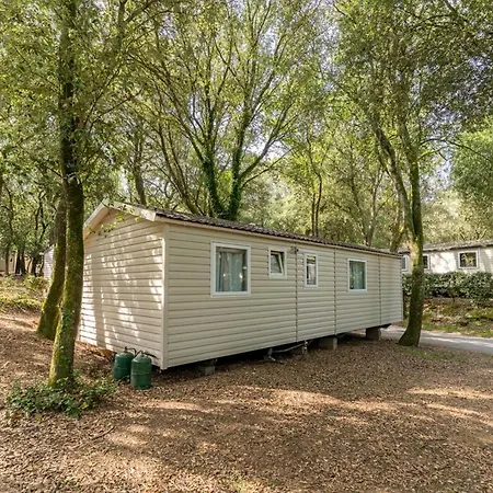 Camping Mobil 8 Personnes 4*